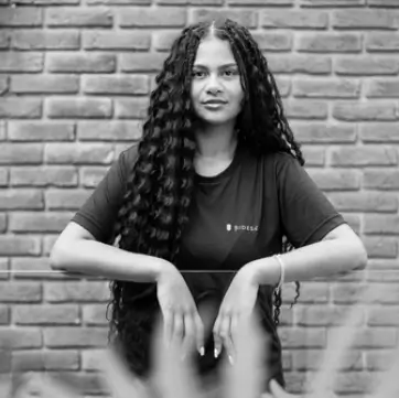 Aline Freitas de Castro Negreiros 